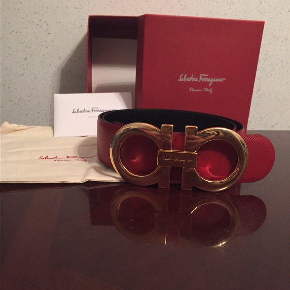 Brand new reversible gold buckle Ferragamo belt - Picture 1 of 6